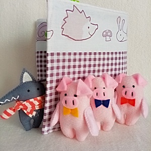 Panou textil interactiv cu 3 purcelusi din poveste ,cadou pentru preescolari. - jucării și echipamente pentru copii - cărți pentru copii, cărți textile - Artynos.ro