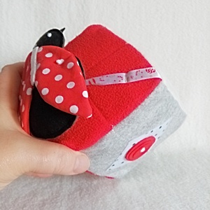 Cub senzorial pentru bebe ,imagini in contrast. - jucării și echipamente pentru copii - jucării bebeluși - cub pentru copii - Artynos.ro