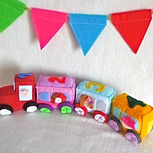 Tren din fetru cu prindere magnetica. - jucării și echipamente pentru copii - jocuri de gândire - curcubeu montessori, jocuri waldorf - Artynos.ro