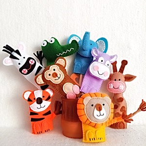 Set de 5 animale salbatice ,marionete pe degete din fetru moale. - Artynos.ro