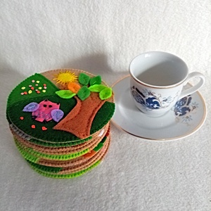 Suporturi din fetru brodat ,cadou unic pentru Pasti. - casă & stil de viață - decorațiuni de casă - decorațiuni de masă și rafturi - decorațiuni de masă - Artynos.ro