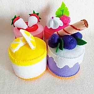 Set de Prajituri din Fetru ,cadou ideal pentru joaca creativa. - jucării și echipamente pentru copii - jocuri de rol - Artynos.ro