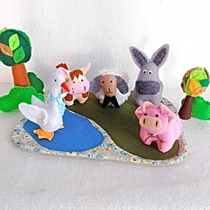 Animale din fetru la fermă � Set interactiv pentru preșcolari - jucării și echipamente pentru copii - jocuri de gândire - curcubeu montessori, jocuri waldorf - Artynos.ro
