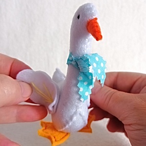 Mici animale din fetru pentru activitati educative. - jucării și echipamente pentru copii - jocuri de gândire - curcubeu montessori, jocuri waldorf - Artynos.ro