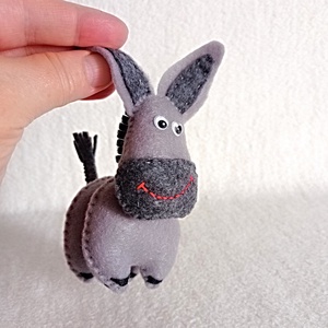 Mici animale din fetru pentru activitati educative. - jucării și echipamente pentru copii - jocuri de gândire - curcubeu montessori, jocuri waldorf - Artynos.ro