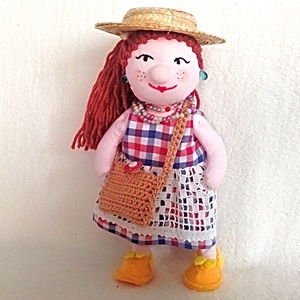 Papusa Vesela cu rochie de Plaja , Cadou Unic pentru Fetite. - Artynos.ro