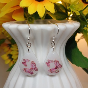 Cercei handmade fluturi, Bijuterii, Cercei, Cercei din rasina, Confectionarea bijuteriilor, Adauga o pata de culoare si delicatete tinutei tale cu acesti cercei unici, realizati manual din ra..., ARTYNOS