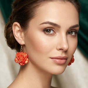Cercei Red Roses - bijuterii - cercei - cercei din rășină - Artynos.ro