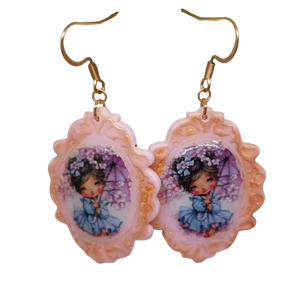 Cercei Light Pink Dream - bijuterii - cercei - cercei din rășină - Artynos.ro