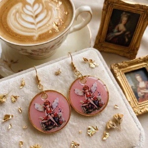 Cercei handmade zana, Bijuterii, Cercei, Cercei din rasina, Confectionarea bijuteriilor, Adauga o pata de culoare si delicatete tinutei tale cu acesti cercei unici, realizati manual din ra..., ARTYNOS