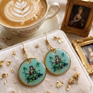 Cercei handmade zana, Bijuterii, Cercei, Cercei din rasina, Confectionarea bijuteriilor, Adauga o pata de culoare si delicatete tinutei tale cu acesti cercei unici, realizati manual din ra..., ARTYNOS