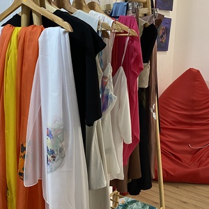 Esarfa matase naturala, pictat, unicat - îmbrăcăminte și modă - eșarfe, pălării, fularuri - eșarfe - Artynos.ro