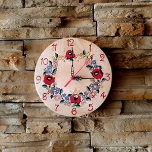 Ceas de perete din lemn cu model Kalocsa  - casă & stil de viață - decorațiuni de casă - decorațiuni de pereți - ceasuri de perete - Artynos.ro