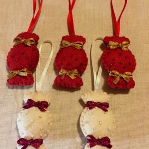 Bomboane de fetru, ornament pentru pomul de Crăciun -  - Artynos.ro