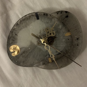 Ceas din rasina epoxidica - Artynos.ro