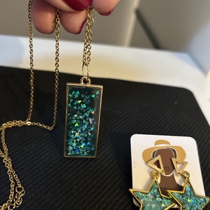 Set bijuterii handmade unicat din rasina inel + cercei+pandativ - bijuterii - seturi de bijuterii - Artynos.ro