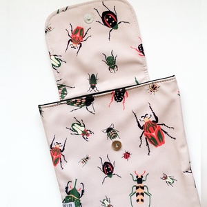 Husă pentru cărți LIBELULA - insecte - cărți și creații cu tematică muzicală, cadouri - husă de carte - Artynos.ro