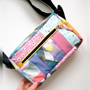 Geantă LIBELULA cross body - puzzle pastel - Artynos.ro