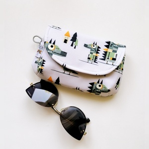 Husă ochelari LIBELULA - crocodili - genți și portofele - portofele, huse, suporturi - suport de ochelari - Artynos.ro