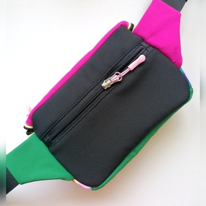 Precomandă - Borsetă clasică LIBELULA - vivid, fuchsia-verde - geantă și husă - borsete - Artynos.ro