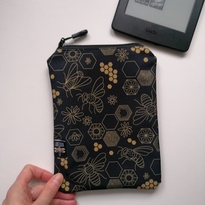 Husa kindle LIBELULA - albine, Genti si portofele, Huse tablete si Ebook, Cusatura, ARTYNOS