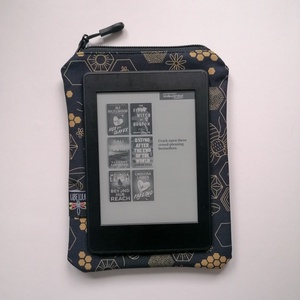 Husă kindle LIBELULA - albine - genți și portofele - huse tablete și ebook - Artynos.ro