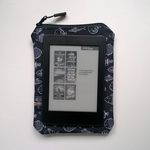 Husă kindle LIBELULA - pești  - genți și portofele - huse tablete și ebook - Artynos.ro