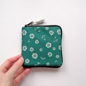 Portofel patrat LIBELULA - flori de gheata, Genti si portofele, Portofele, huse, suporturi, Portofele, Portofele dama, Cusatura, ARTYNOS