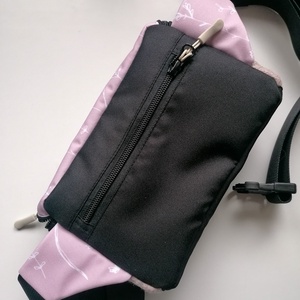 Borsetă clasică LIBELULA - roz pal cu inimă din lână fiartă - genți și portofele - borsete - Artynos.ro