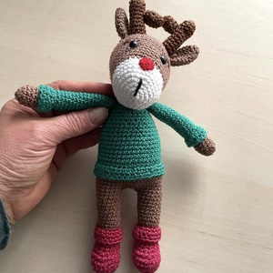 Amigurumirenul Rudolf crosetat - jucării și echipamente pentru copii - plușuri - iepure de pluș - Artynos.ro