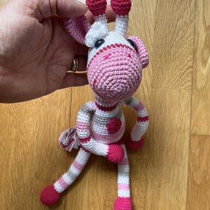 Amigurumi...zebra Zurli e roz! Jucarie crosetata - Artynos.ro