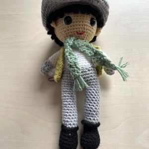 Amigurumibaiat cu sapca, jucarie crosetata, Jucarii si echipamente pentru copii, Plusuri, Papusa crosetata, papusa de plus, , ARTYNOS