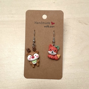 Cercei din rasina cu specific de Craciun, ren, vulpe - Artynos.ro