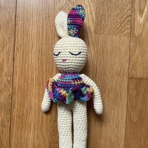 Amigurumi...iepuras cu rochita curcubeu, jucarie crosetata, Jucarii si echipamente pentru copii, Plusuri, Iepure de plus, , ARTYNOS