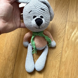 Amigurumi...iepuras cu bluza somon, jucarie crosetata - jucării și echipamente pentru copii - plușuri - iepure de pluș - Artynos.ro