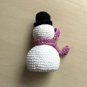 Amigurumi...om de zapada, jucarie crosetata - jucării și echipamente pentru copii - plușuri - figurine de pluș - Artynos.ro