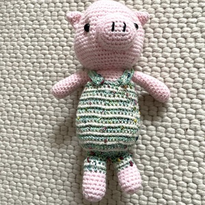 Amigurumi...purcel roz, jucarie crosetata - jucării și echipamente pentru copii - plușuri - figurine de pluș - Artynos.ro