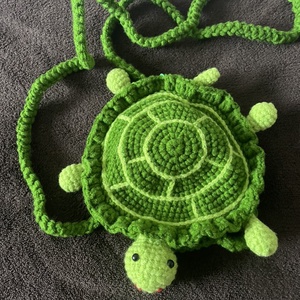 Broasca testoasa, mini poseta crosetata - Artynos.ro