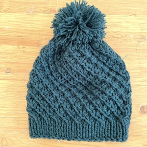 Caciula tricotata manual, turcoaz inchis, marime adult, Imbracaminte si moda, Esarfe, palarii, fularuri, Caciula, , ARTYNOS