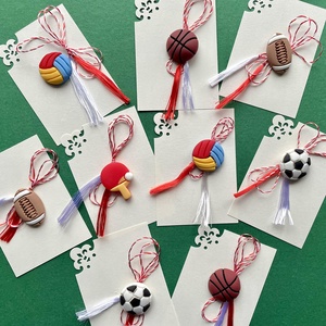 Martisor brosa din rasina, mingie de sport, Bijuterii, Martisor, , ARTYNOS