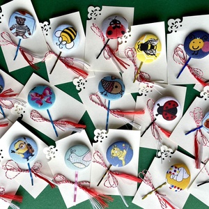 Martisor agrafa cu nasture imbracat in material textil, Bijuterii, Martisor, , ARTYNOS