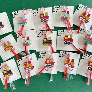 brosa trenulet din lemn - Artynos.ro