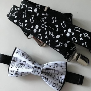 Set pentru copii, papion si bretele cu note muzicale, Imbracaminte si moda, Haine barbati, Cravata, papion, , Papionul este din bumbac, marime 9x5 cm
Prinderea papionului este cu panglica reglabila.
Bretele su..., ARTYNOS