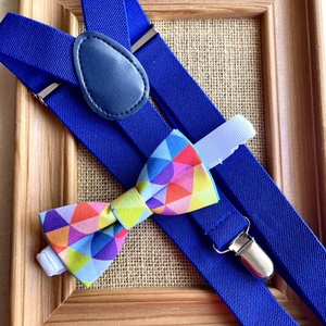 Set pentru copii, papion curcubeu si bretele albastre, Imbracaminte si moda, Haine barbati, Cravata, papion, , Papionul este din bumbac, marime 9x5 cm
Prinderea papionului este cu panglica reglabila.
Bretele su..., ARTYNOS