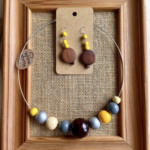 Set cercei si colier cu bile din lemn, Bijuterii, Seturi de bijuterii, , ARTYNOS