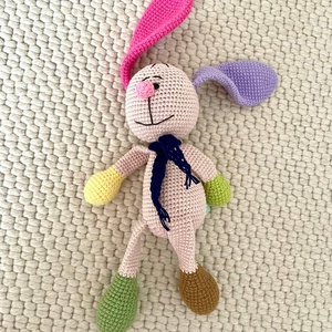 Amigurumi...Iepurasul vesel! Jucarie crosetata - Artynos.ro