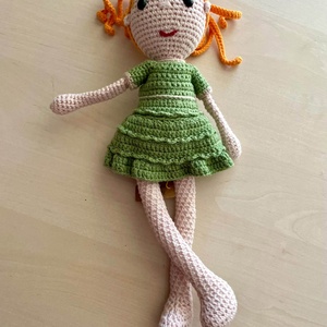 Amigurumi - Fetita cu par portocaliu - Artynos.ro