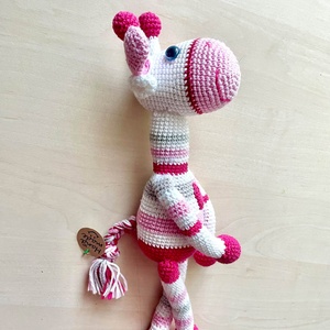 Amigurumi...zebra Zurli e roz! Jucarie crosetata - Artynos.ro
