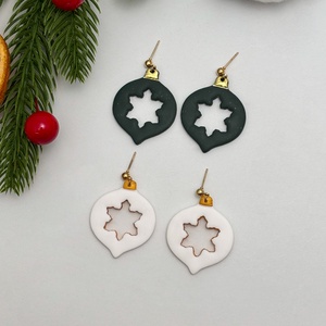 Cercei tip glob cu detaliu fulg de nea - Snowflake Bauble, Bijuterii, Cercei, Cercei lungi, Confectionarea bijuteriilor, ARTYNOS