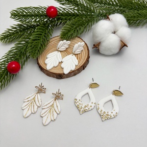 Cercei eleganti de Craciun alb si auriu - White and Gold - bijuterii - cercei - cercei lungi - Artynos.ro